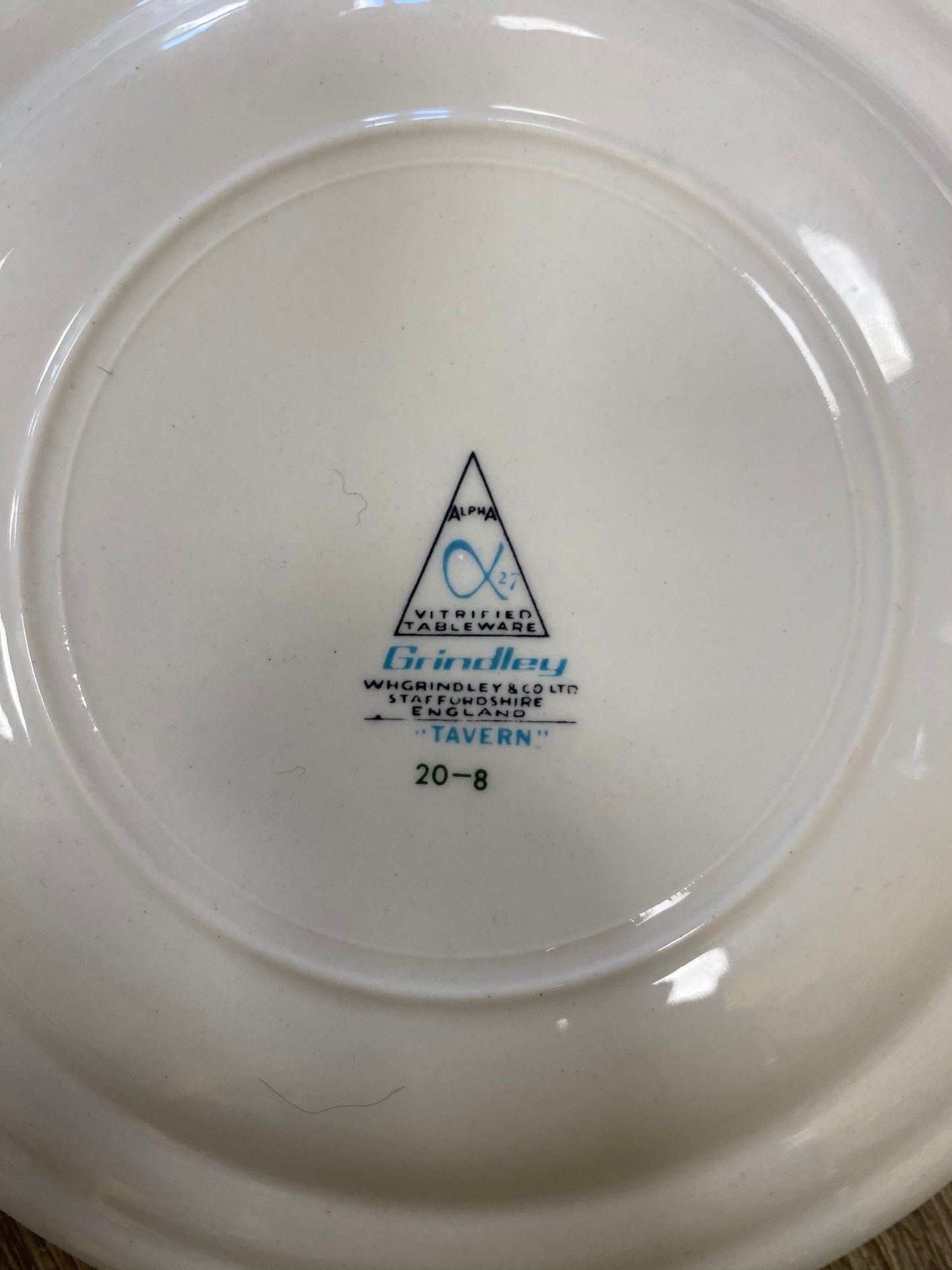 Assiettes à motif 70s