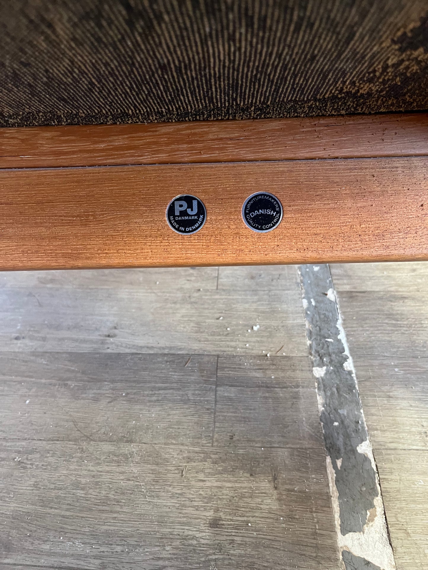 Paire de fauteuils scandinaves en teck massif 1970