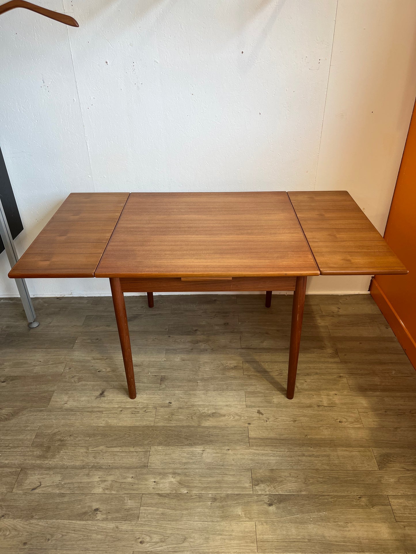 Table scandinave en teck 1970
