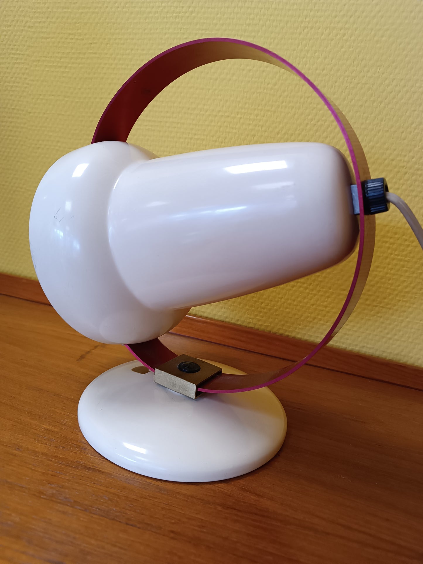 Lampe Space age Charlotte Perriand pour Philips