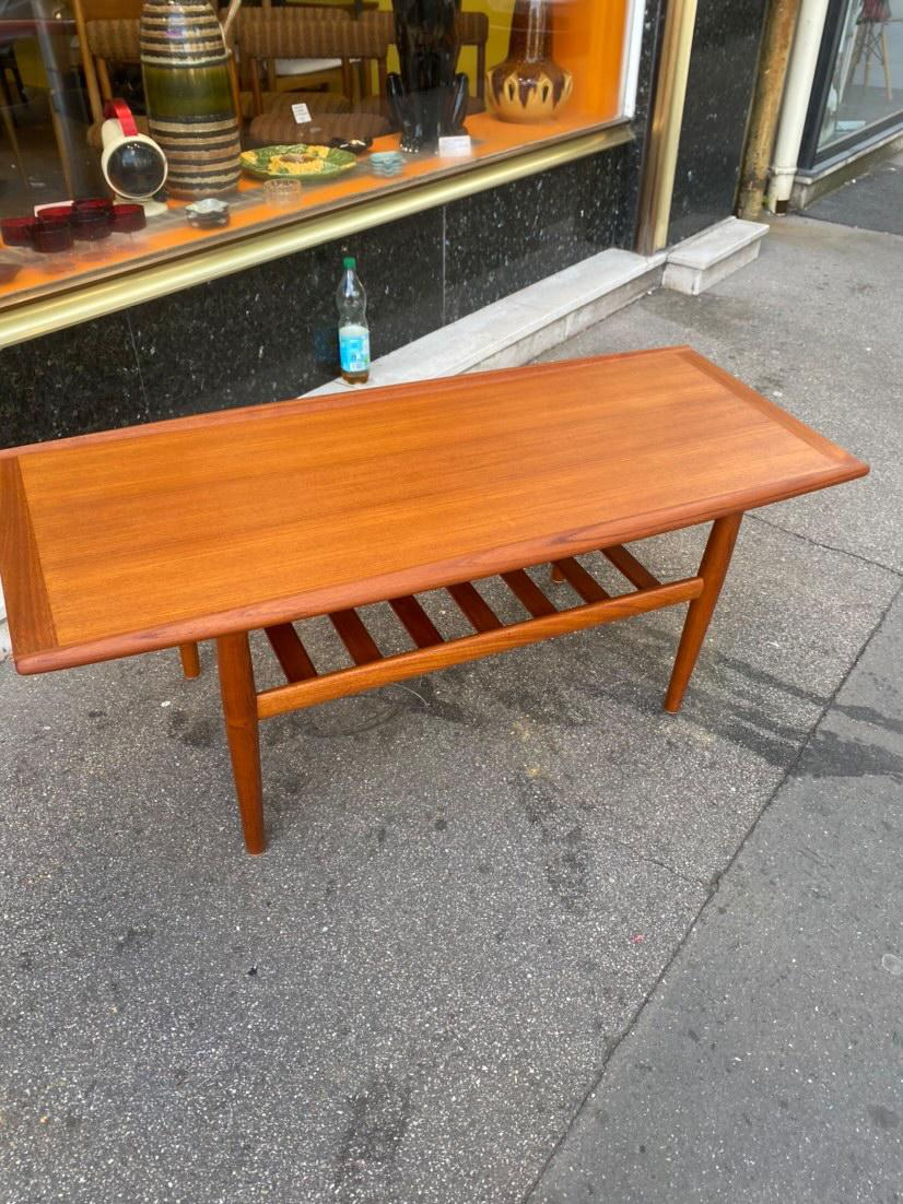 Table basse scandinave en teck design de Grete Jalk