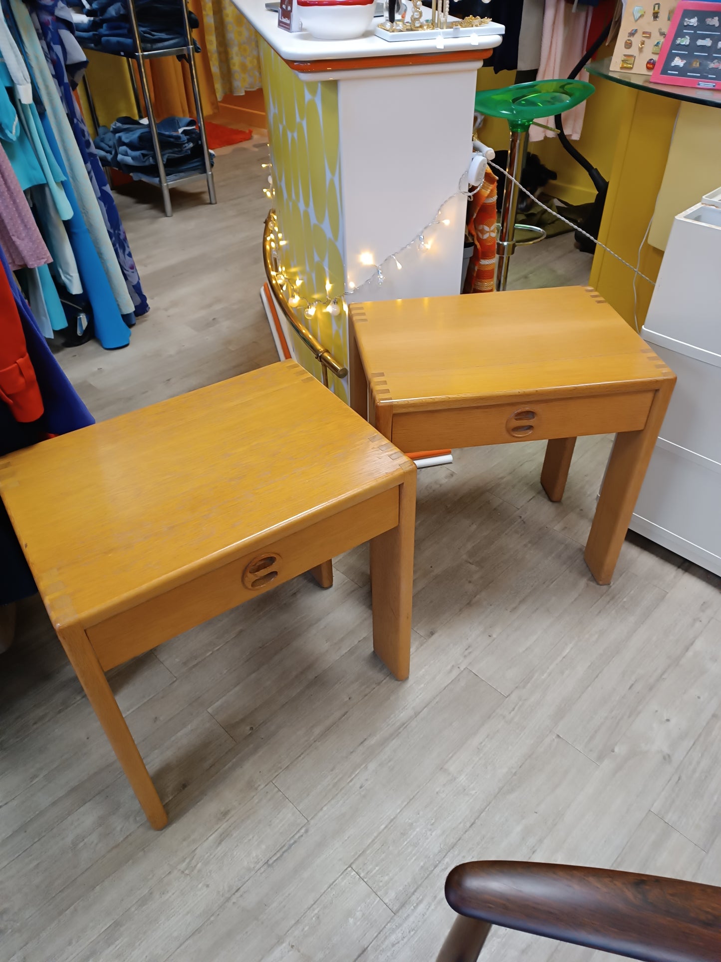 Paire de chevets scandinaves de Eskø Pajamies