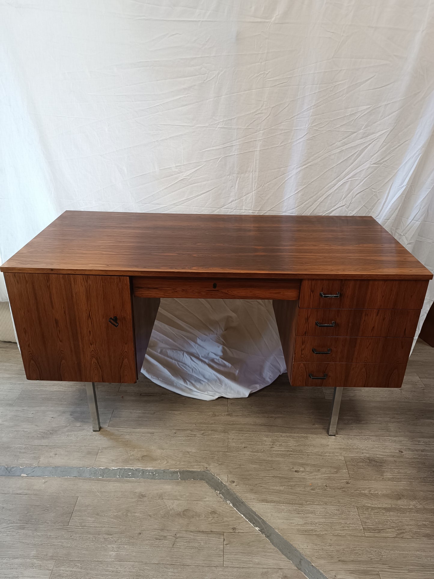 Bureau scandinave en palissandre