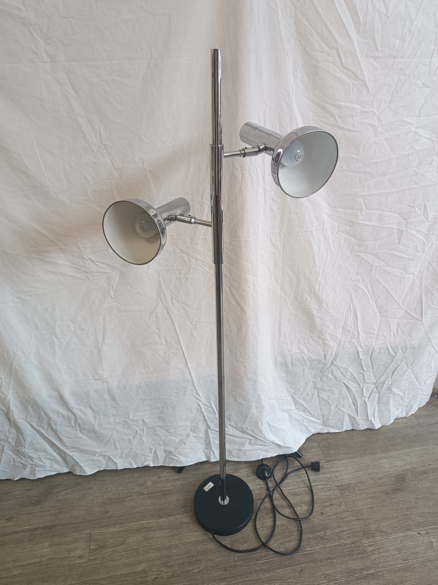 Lampadaire chromé années 70