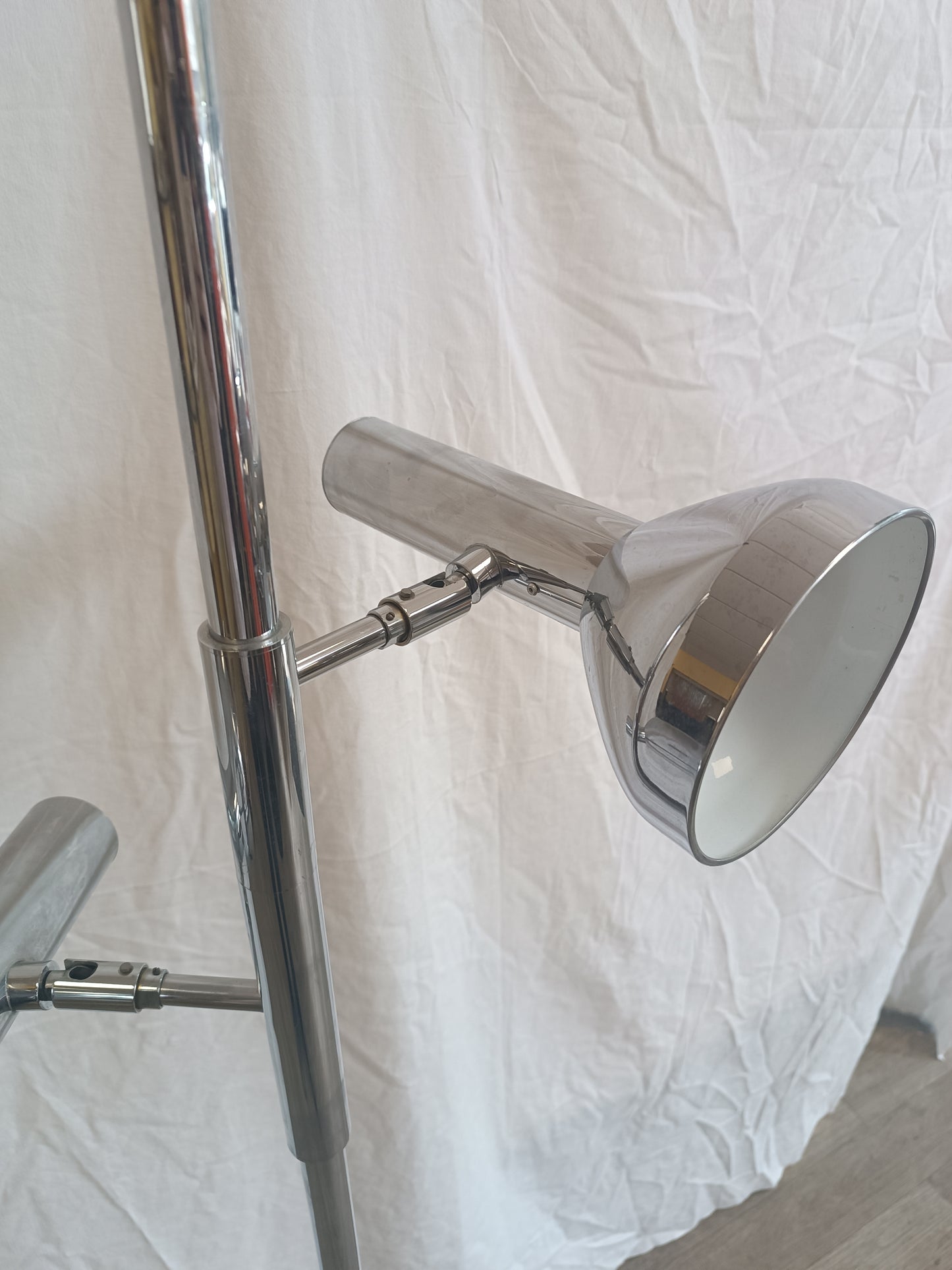 Lampadaire chromé années 70
