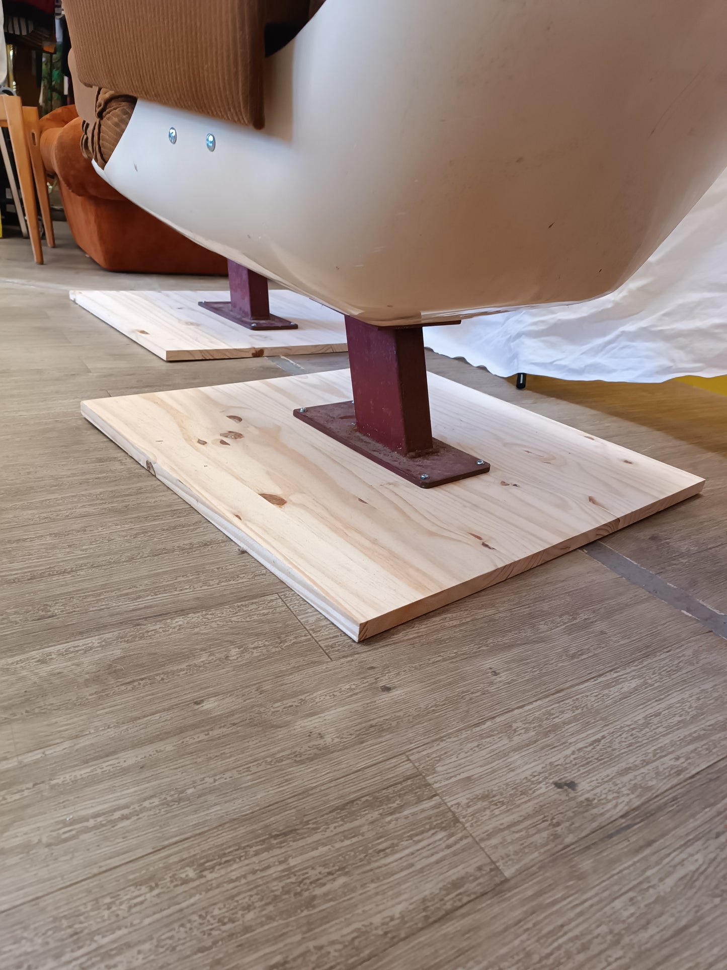 Paire de fauteuils de cinéma années 70's