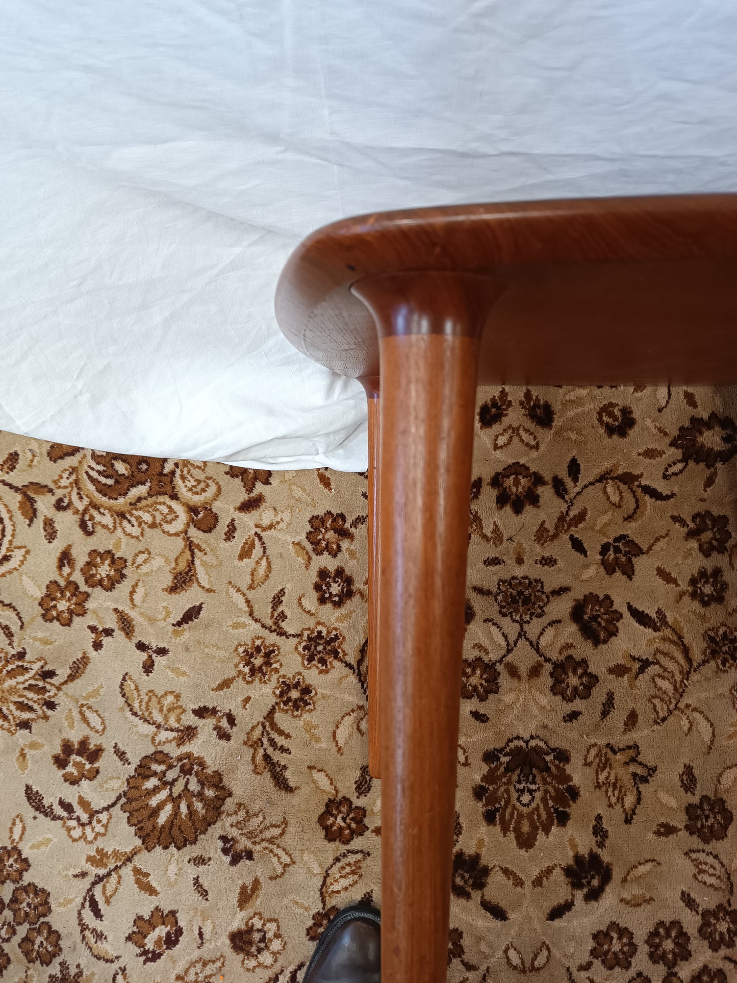 Table basse scandinave en teck massif