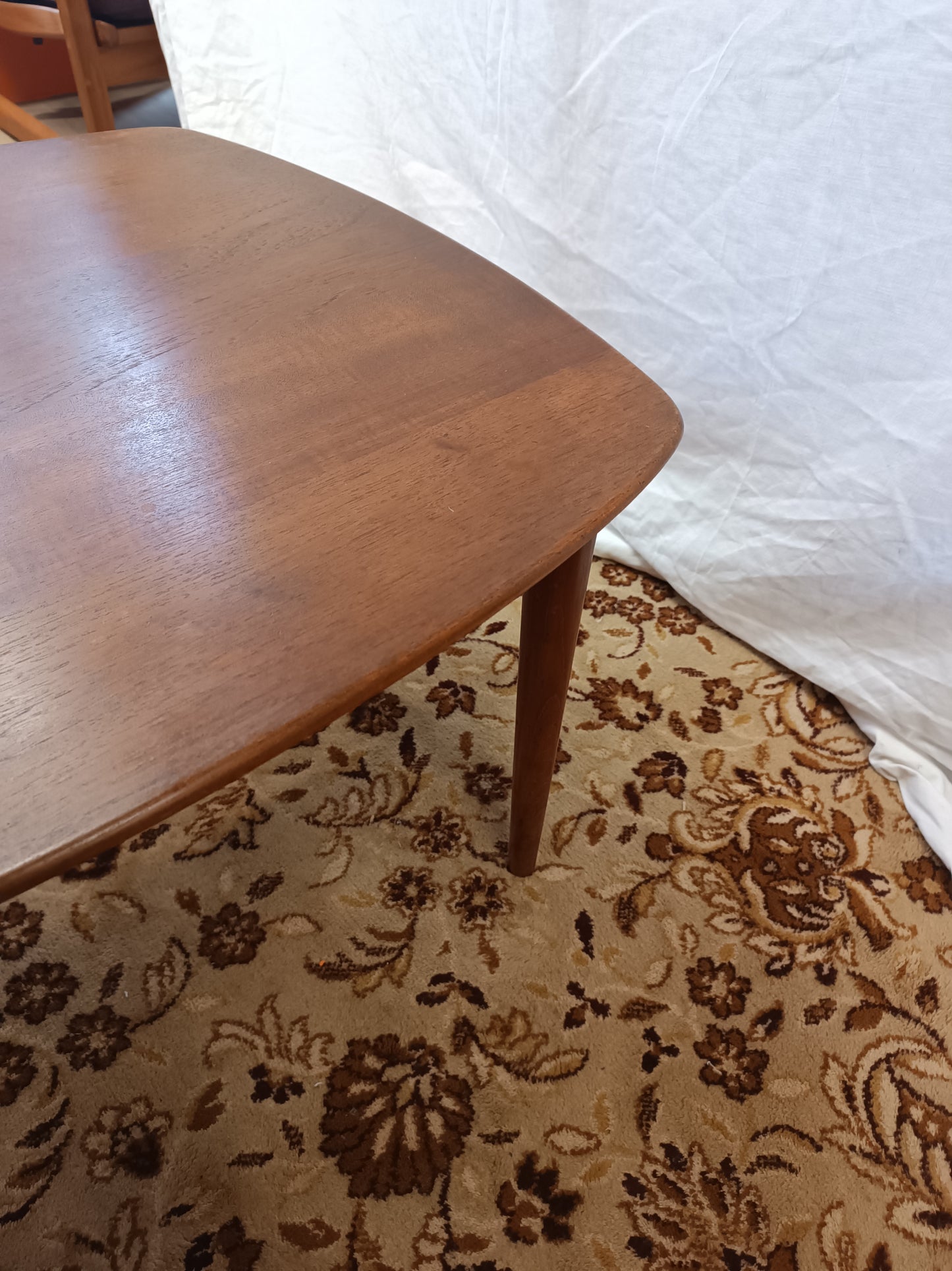 Table basse scandinave en teck massif
