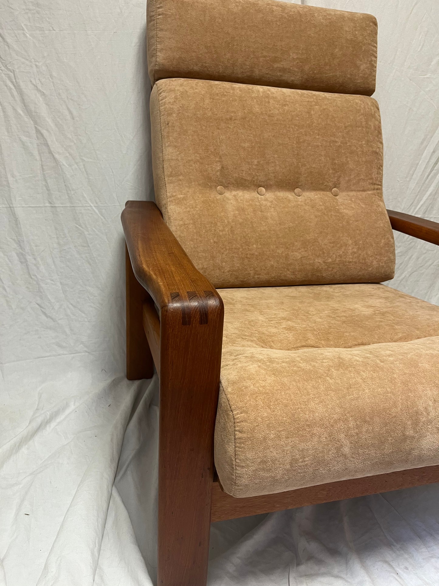 Paire de fauteuils scandinaves teck massif 1970