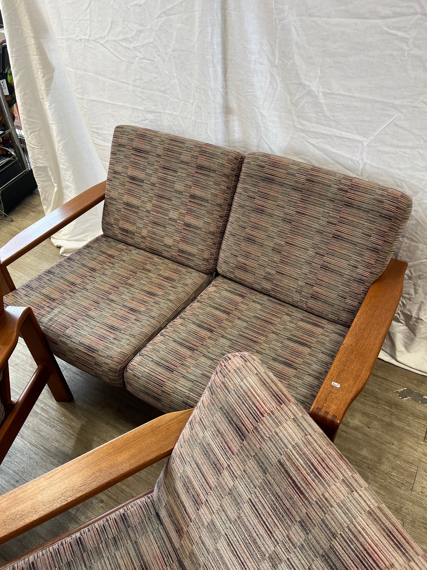 Salon scandinave en teck massif 1970