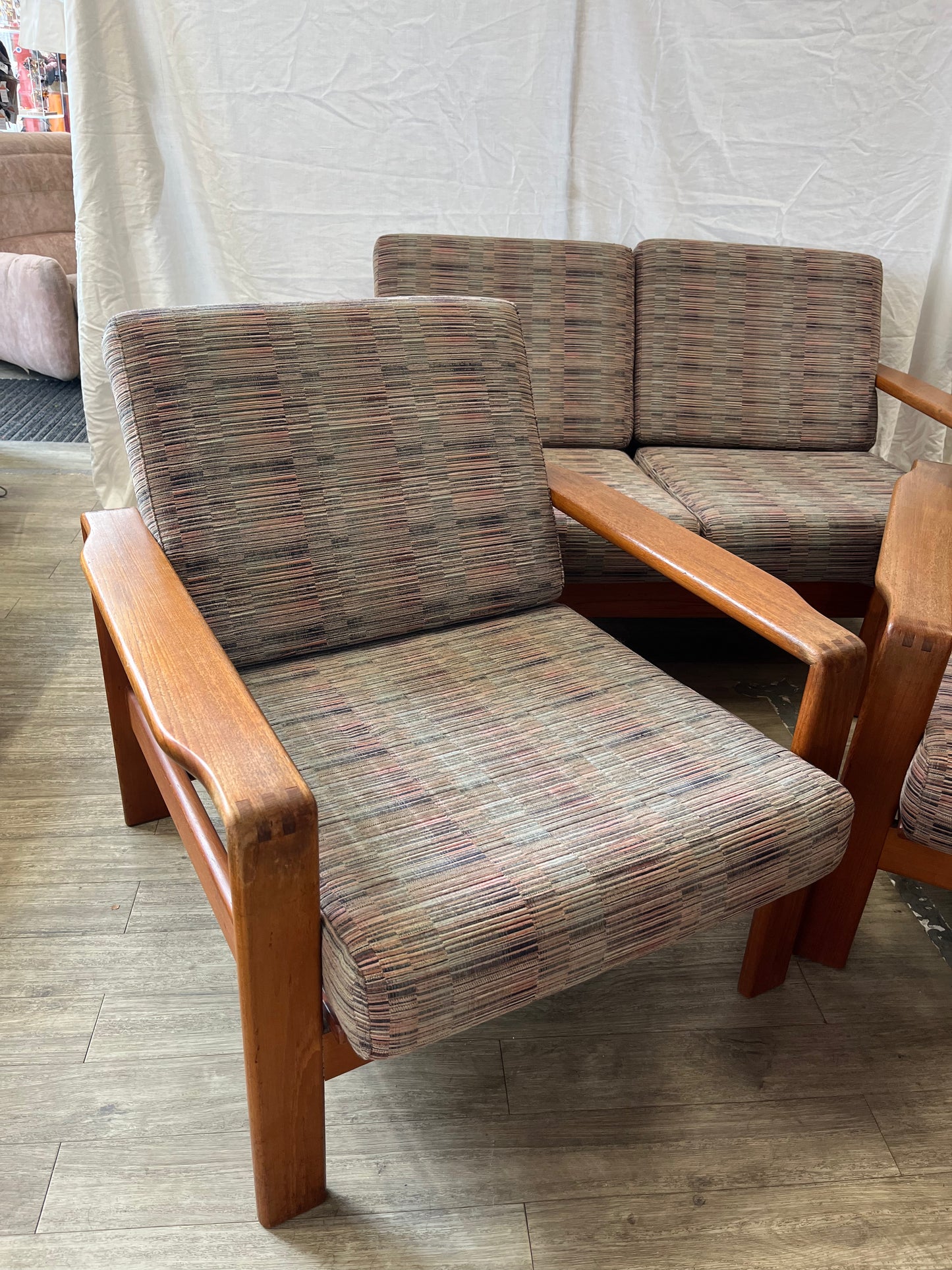 Salon scandinave en teck massif 1970