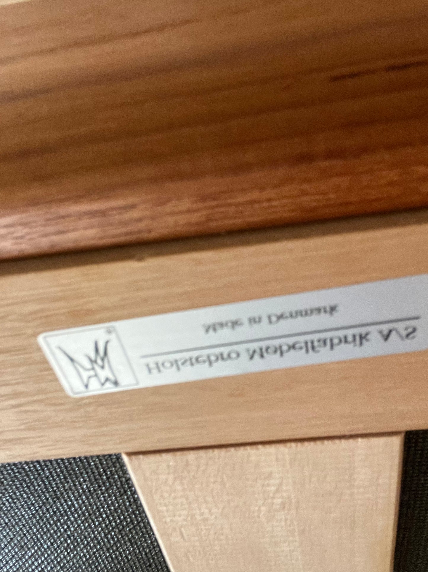 Banquette deux places scandinave en teck massif et daim 1970