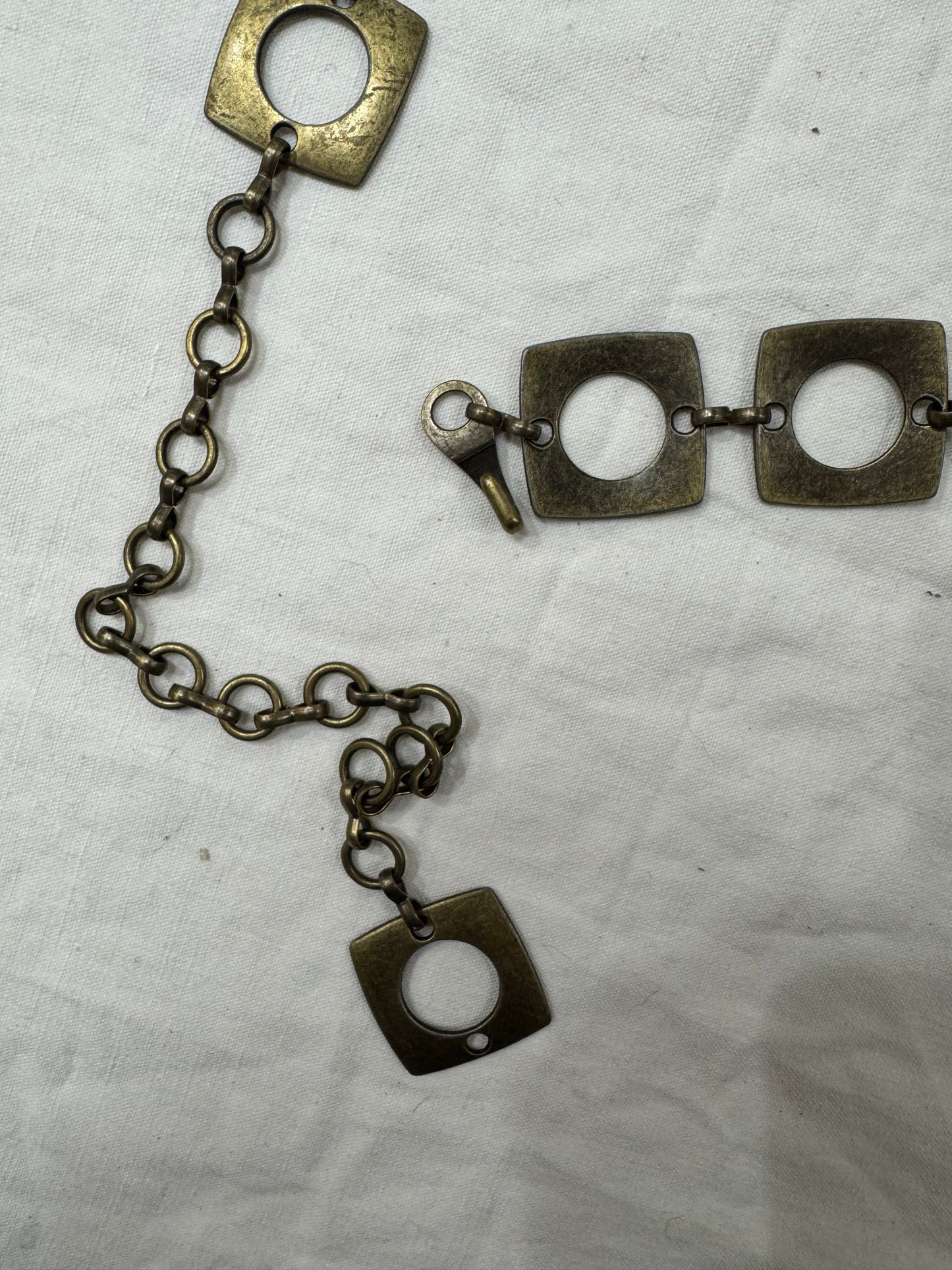 Ceinture chaine en métal