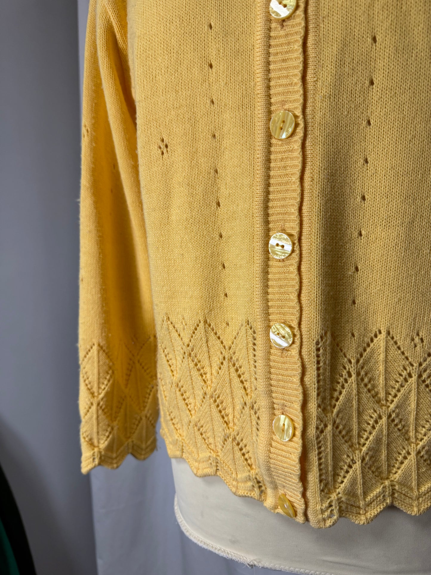 Cardigan ajourée jaune