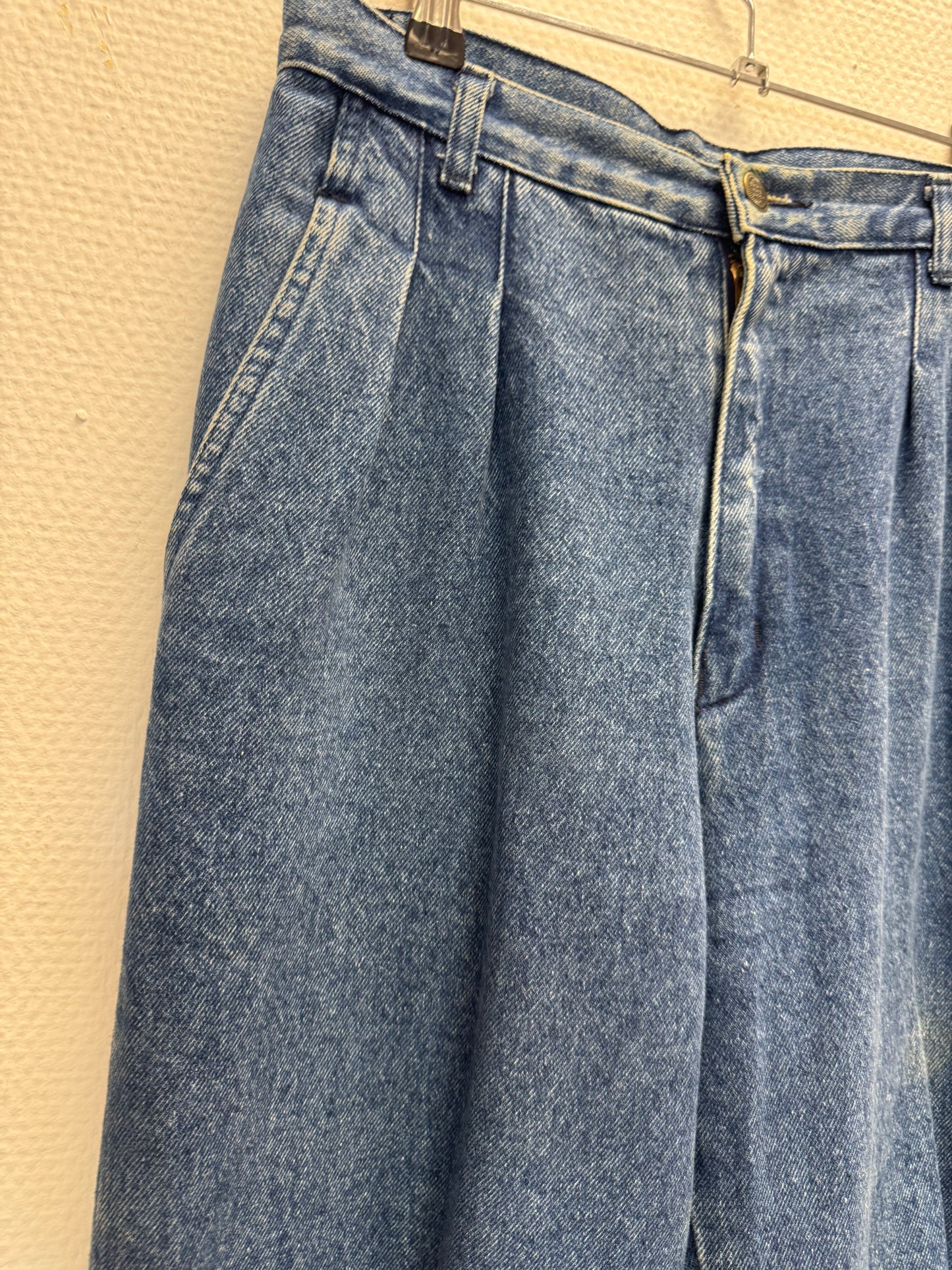 Jean Mom