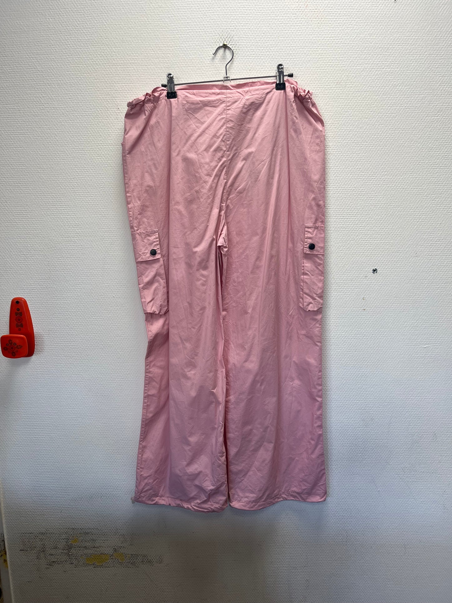 Pantalon cargo rose