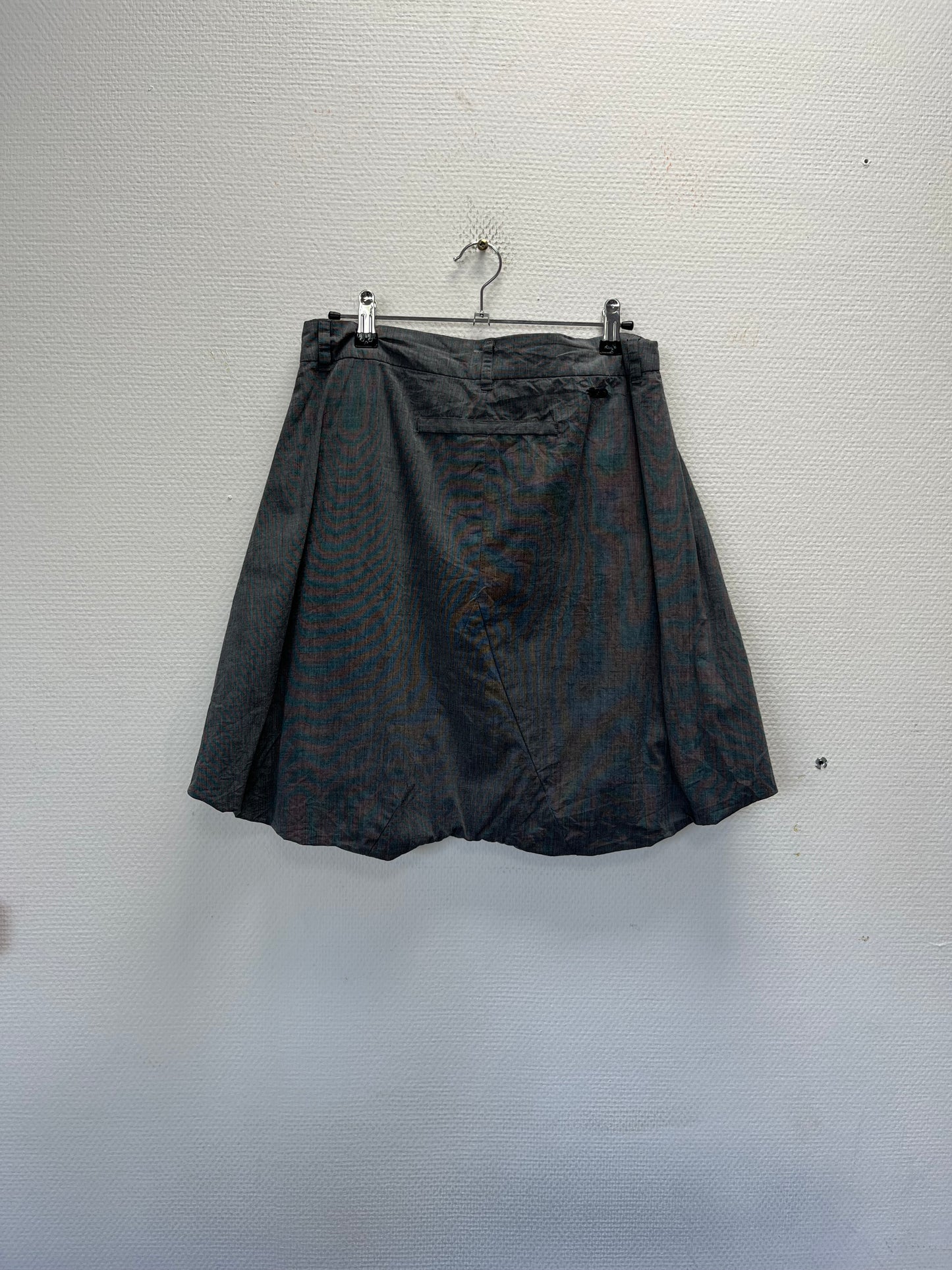 Jupe short grise Y2K