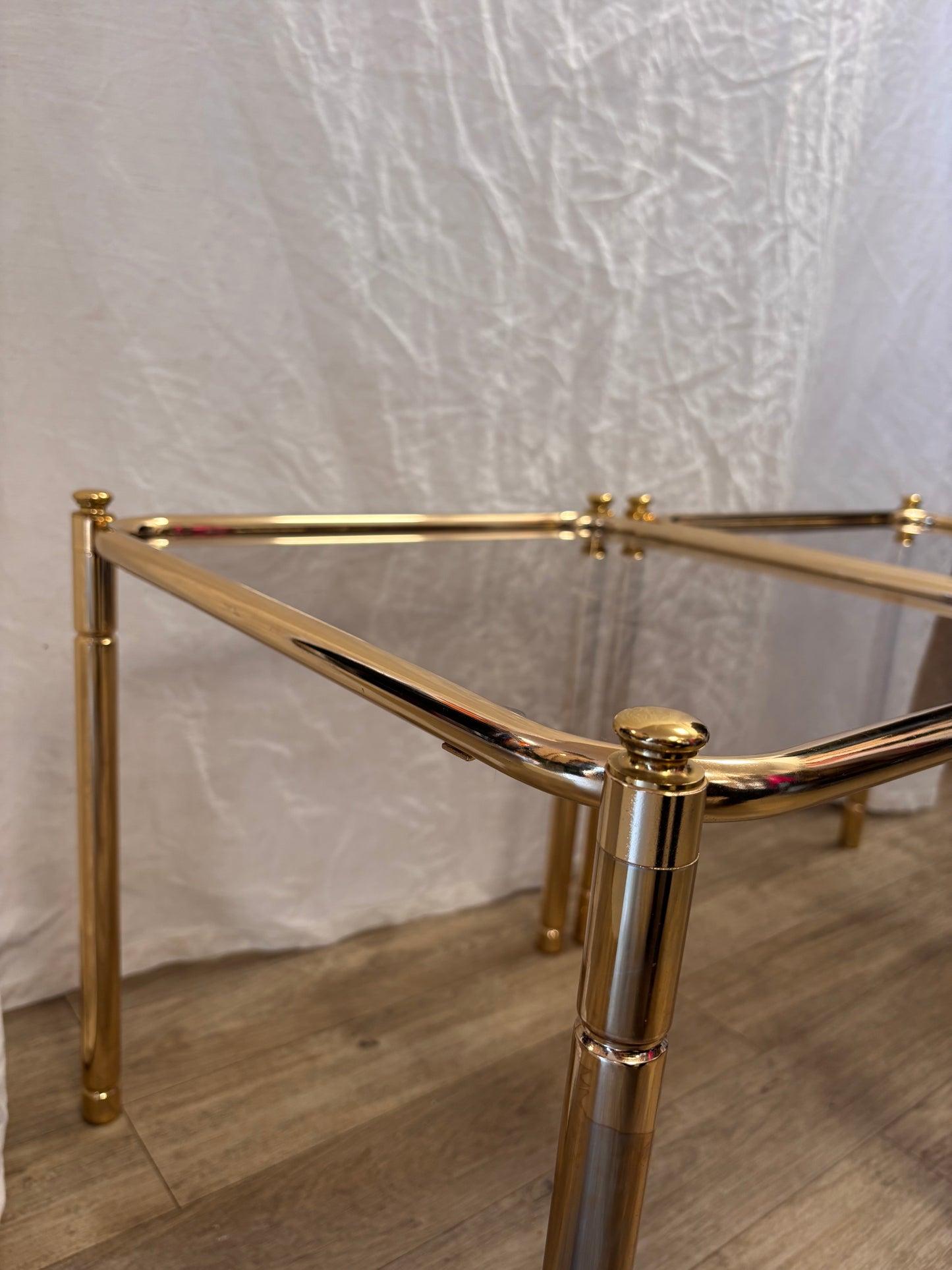 Table d'appoint doré