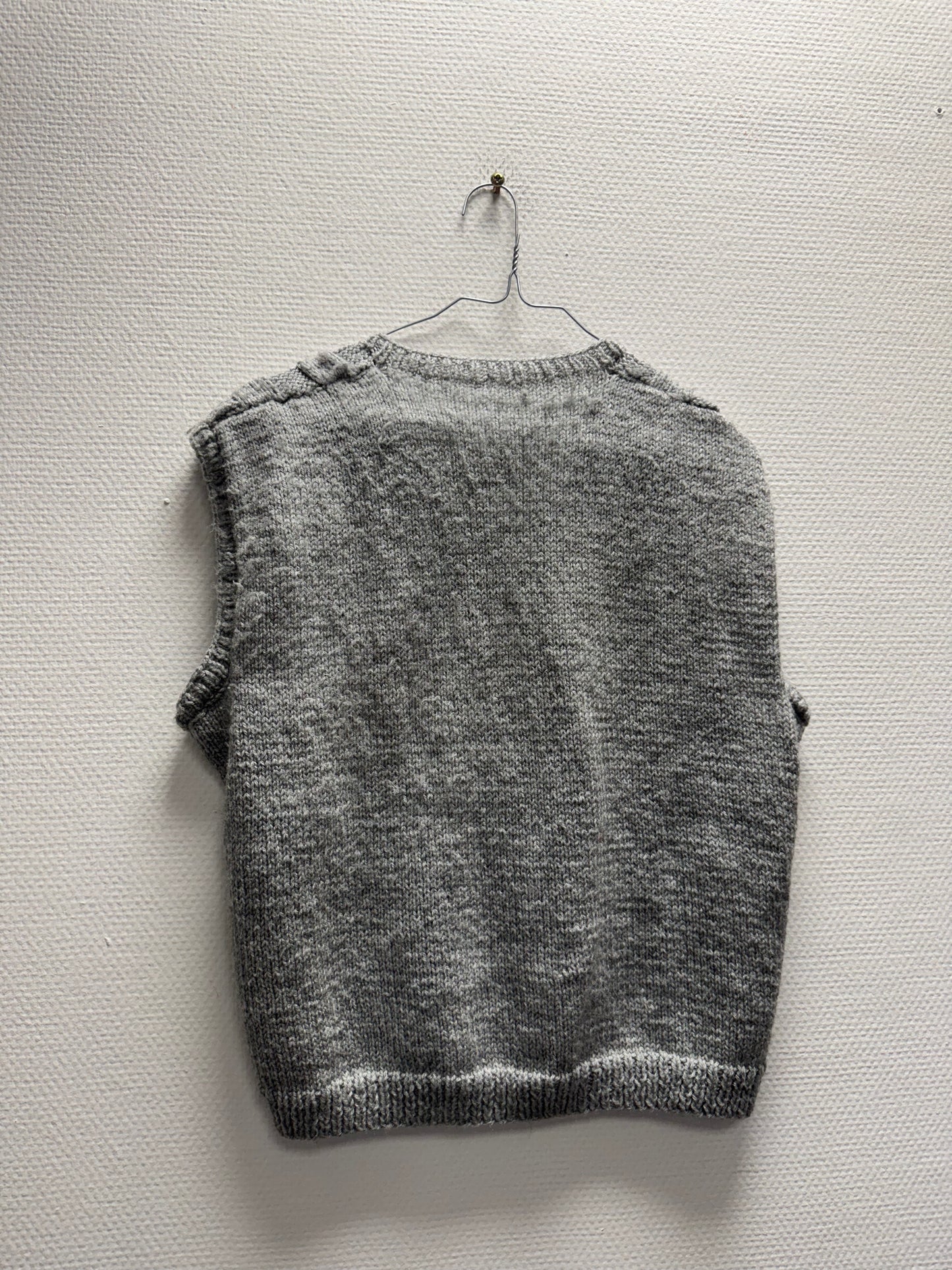 Pull sans manche gris