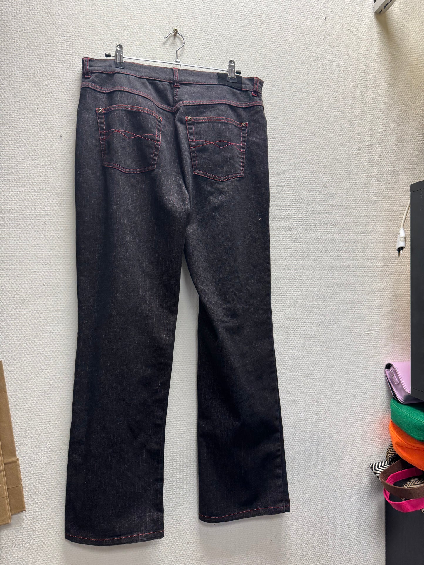 Pantalon à rayures