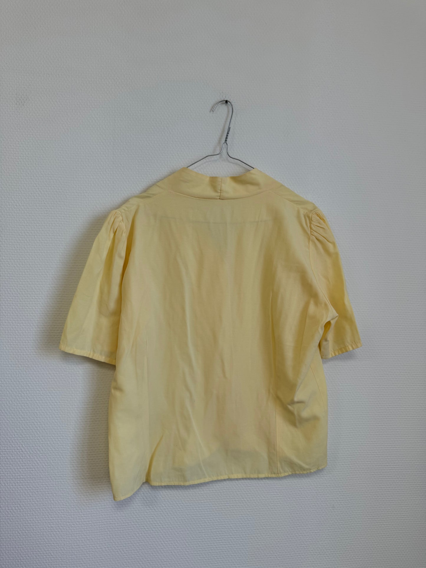 Chemise jaune 80s