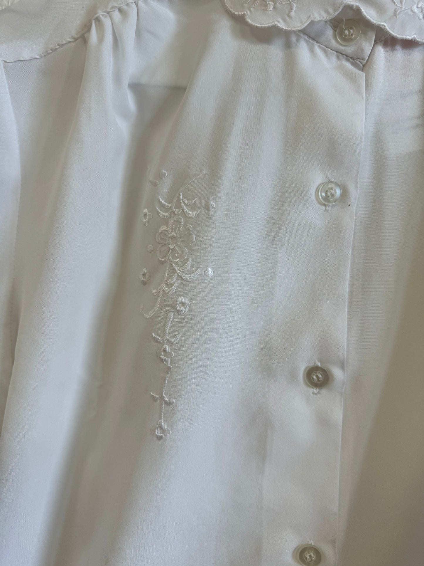 Chemise brodée