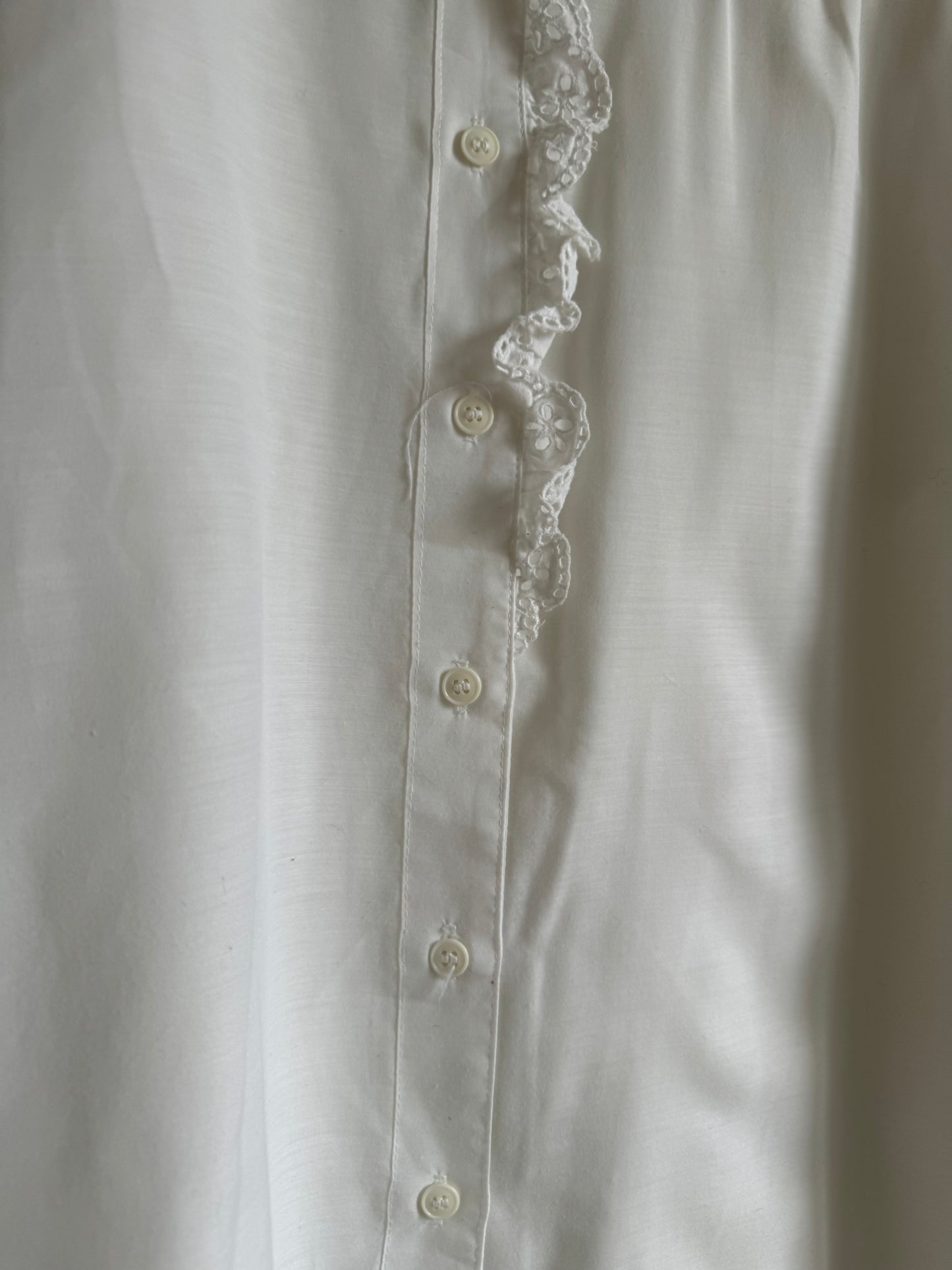 Chemise brodée