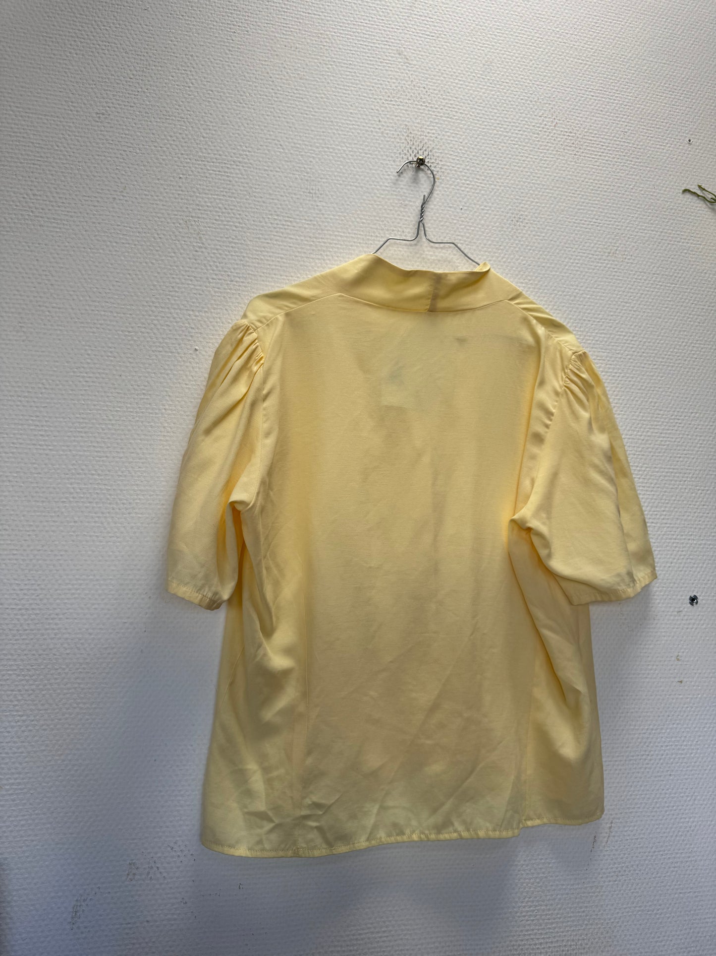 Chemise jaune 80s