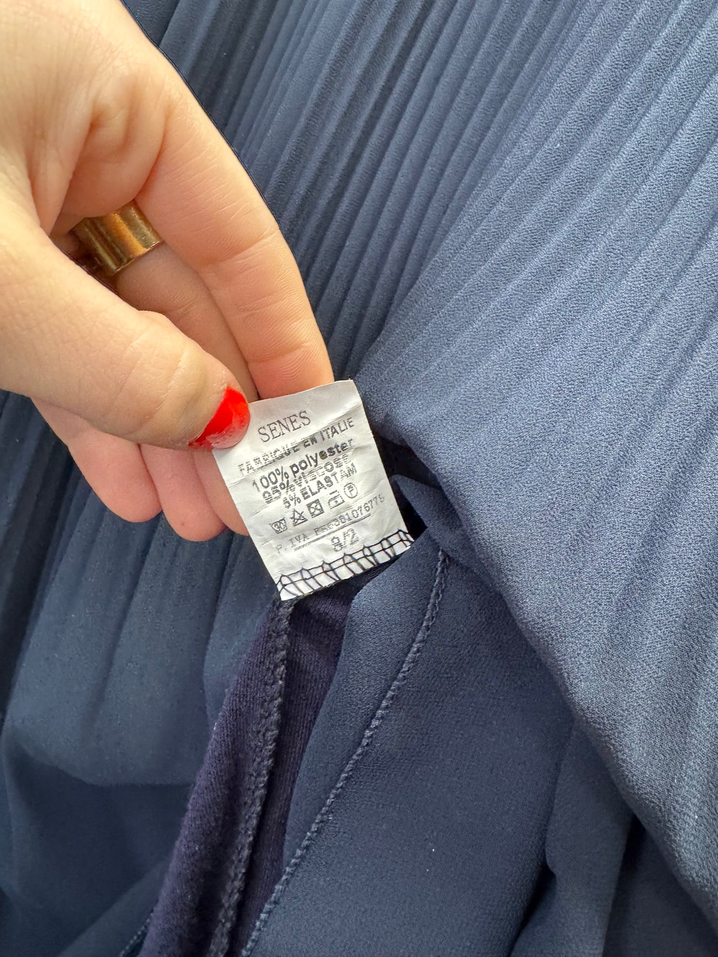 Robe plissée bleu marine
