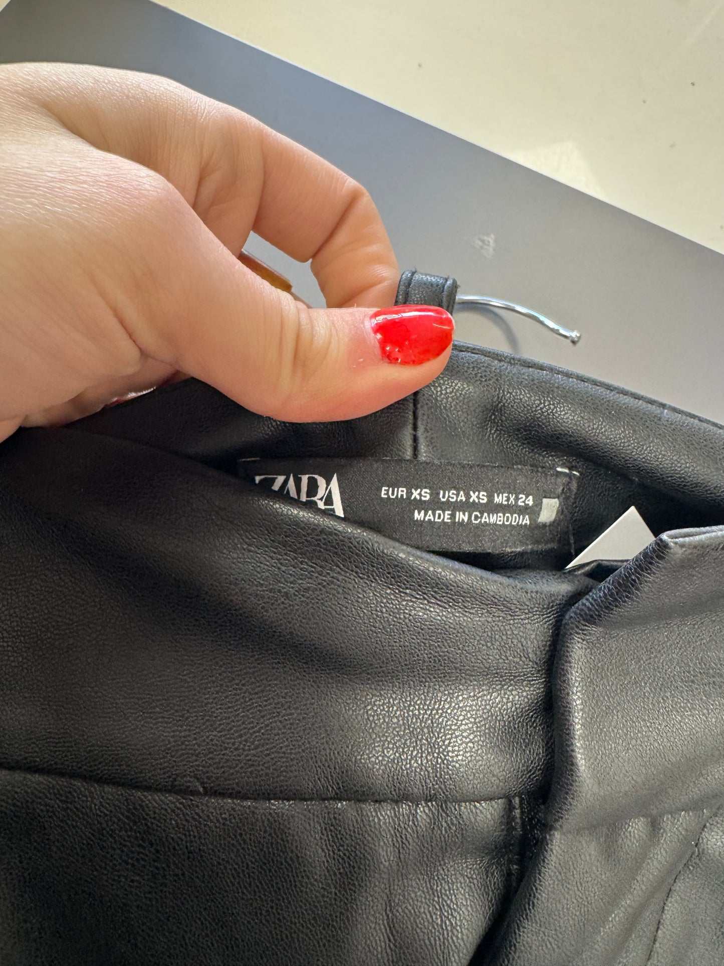Pantalon noir Zara