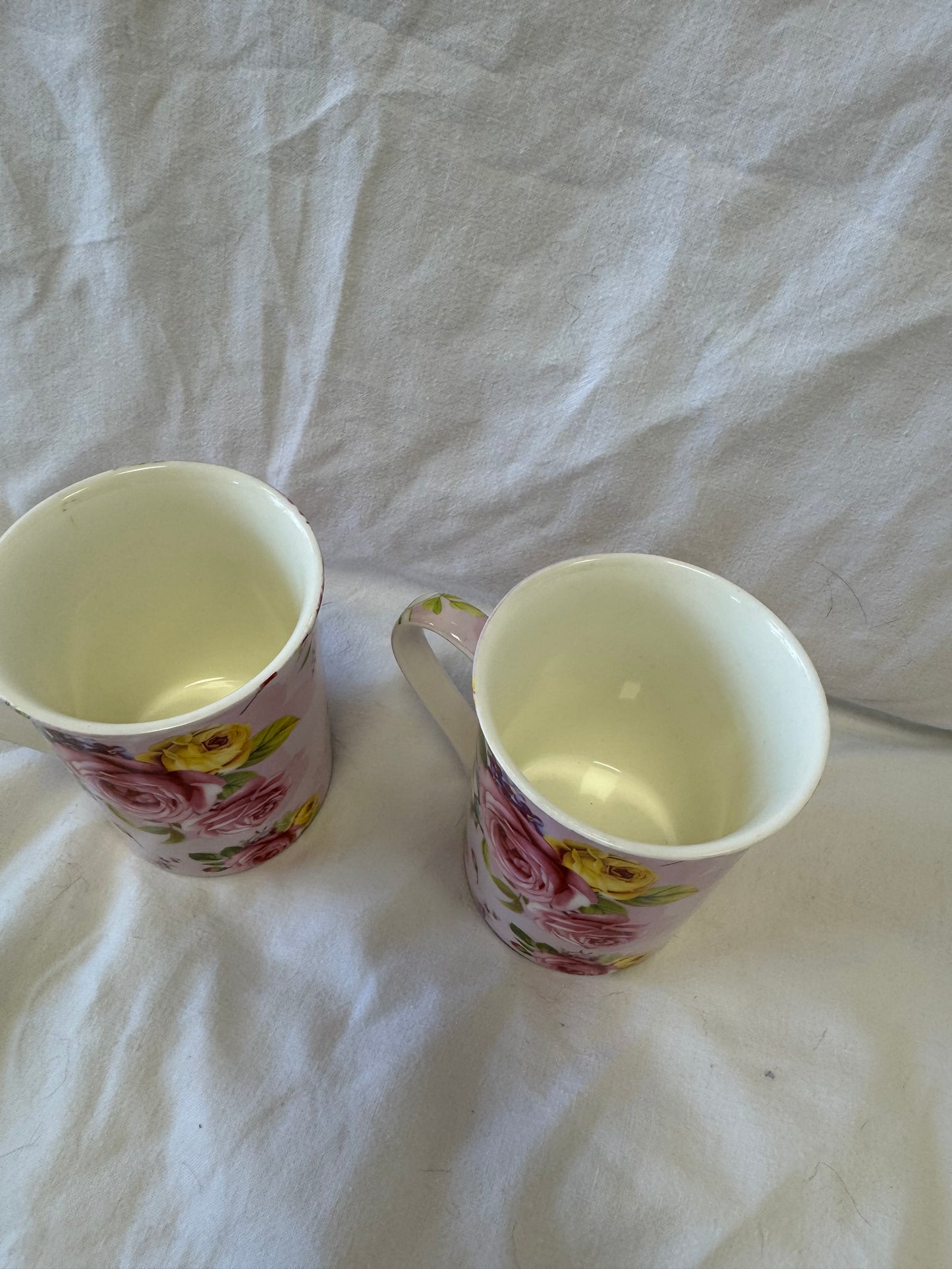 Tasses à fleurs