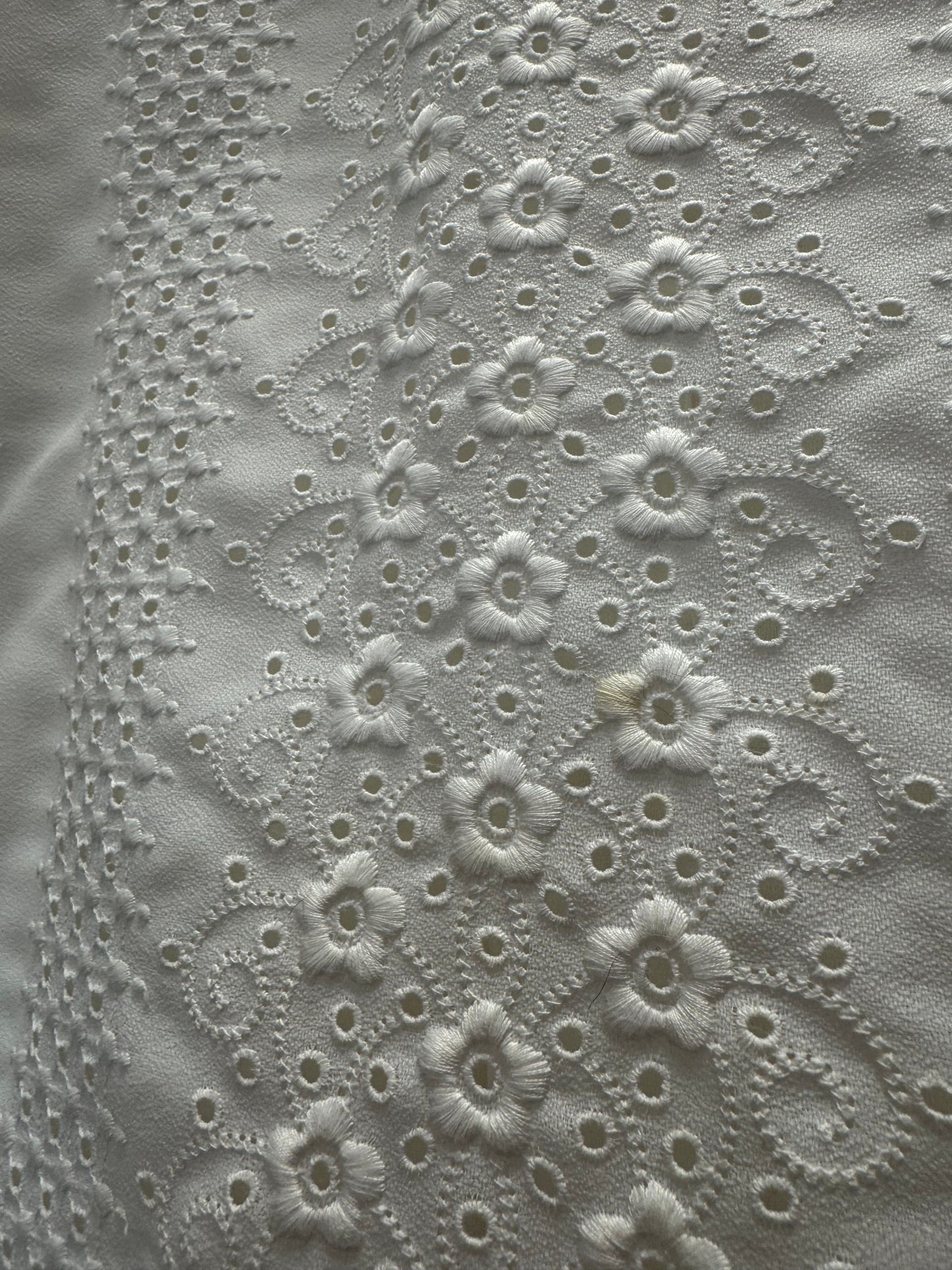 Blouse brodée