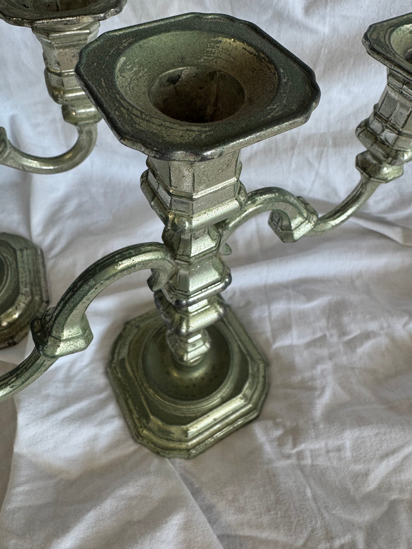 Bougeoirs en métal