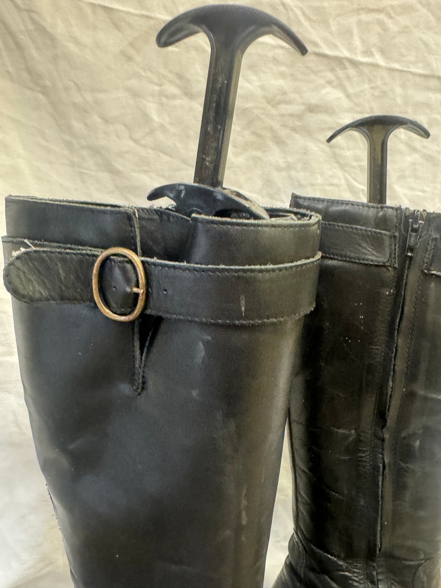 Bottes en cuir noir