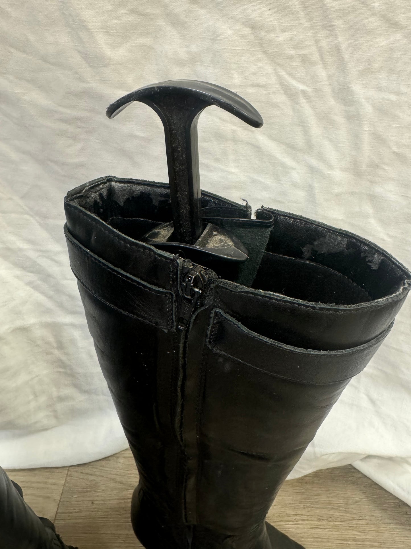 Bottes en cuir noir