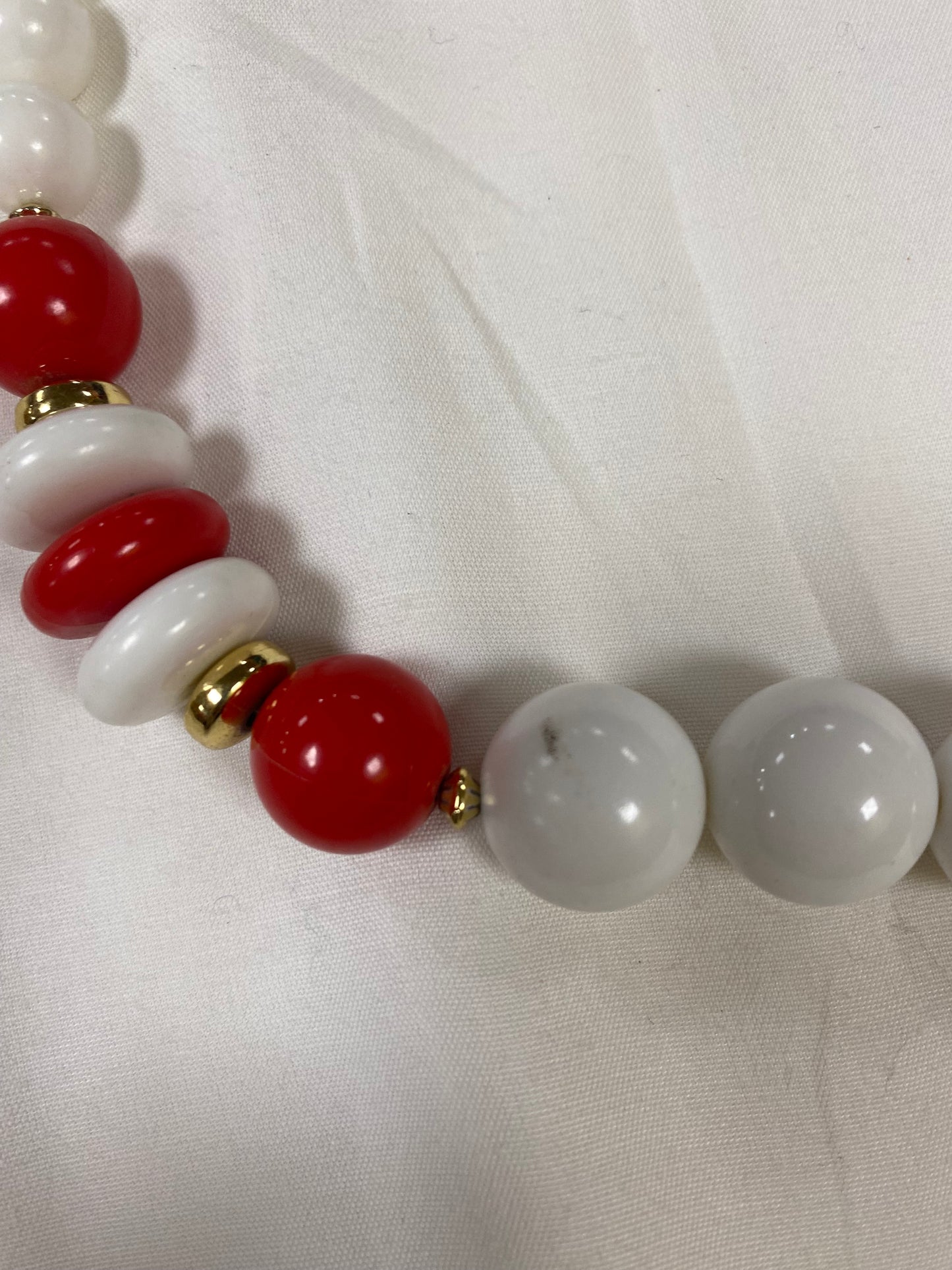 Collier perle plastique 80s