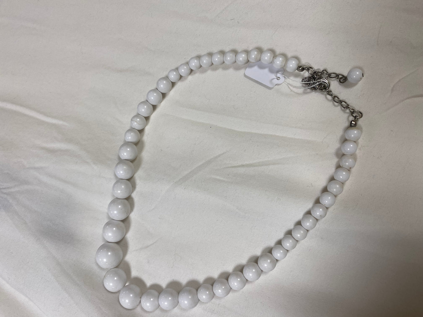 Collier en perle plastique 80s