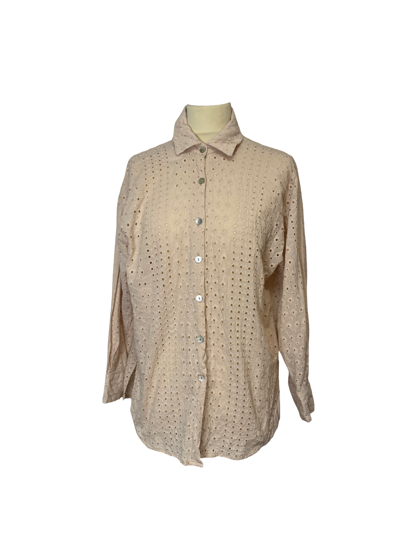 Chemise beige ajourée