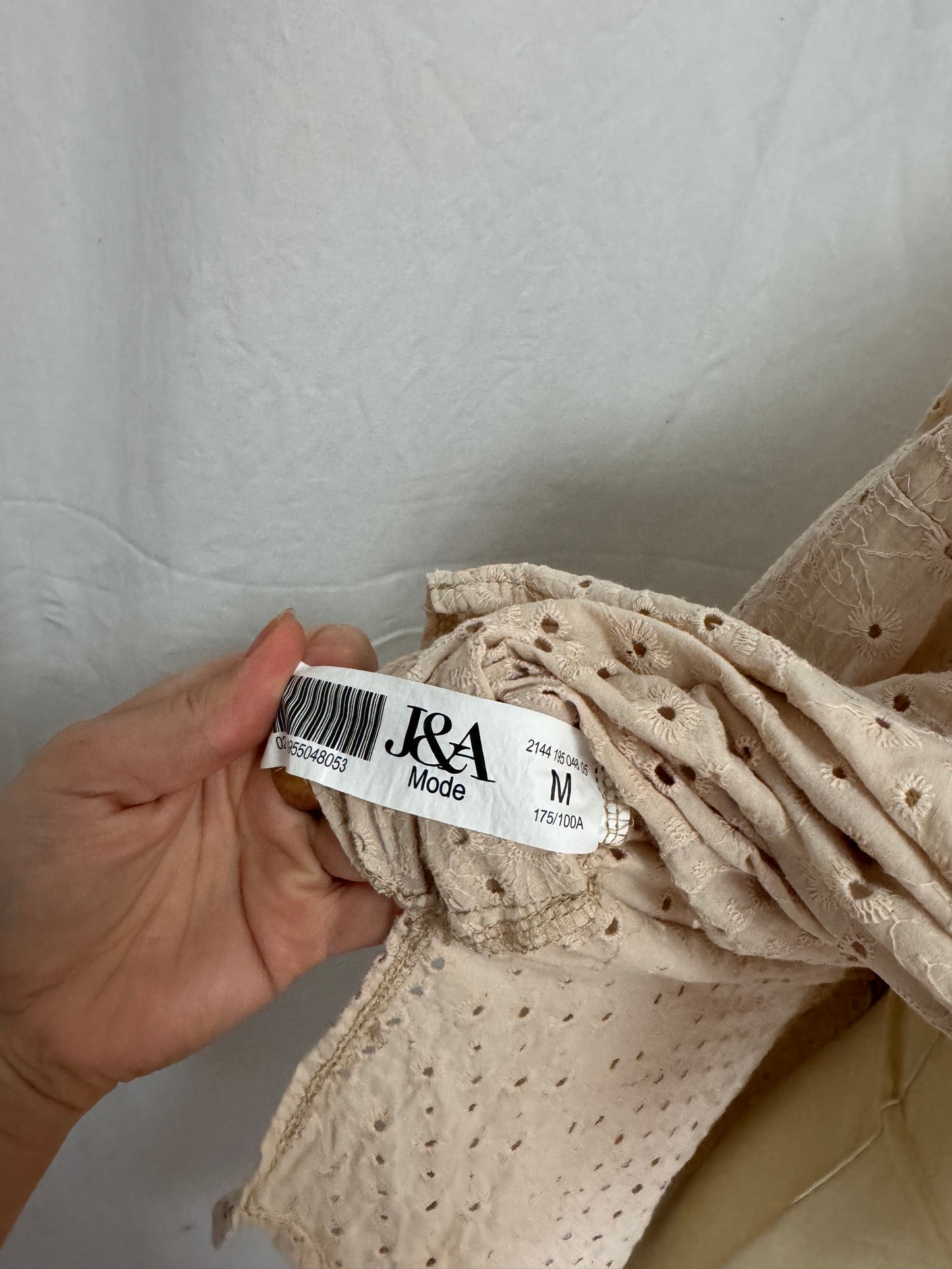 Chemise beige ajourée