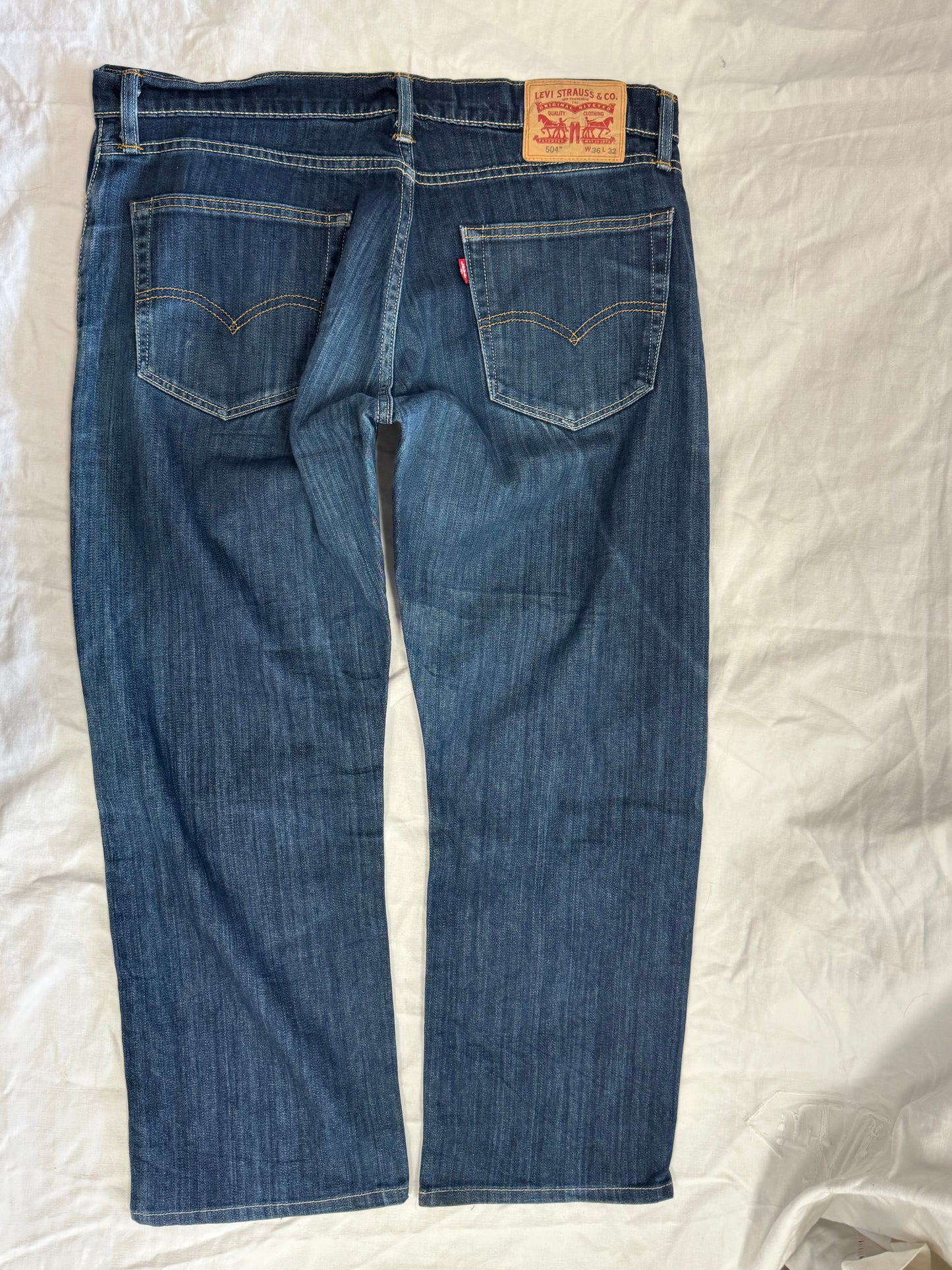 Jean Levis 504 W36 L32