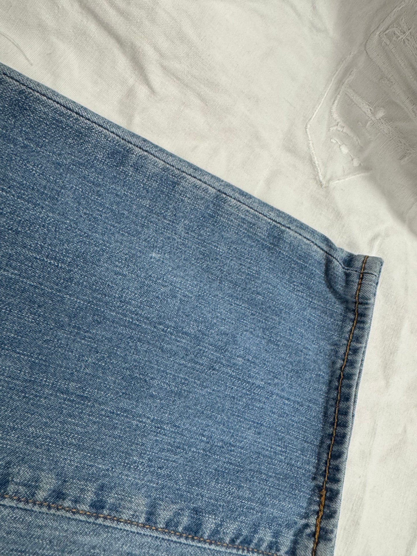 Jean Levis 511 W28 L34
