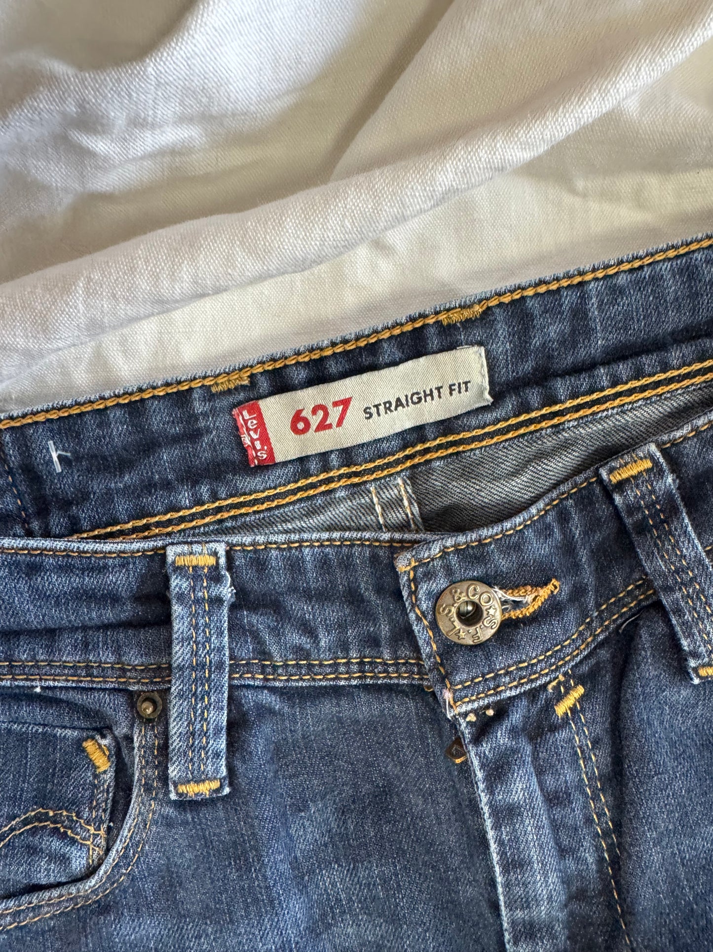 Jean Levis 627 W28 L34