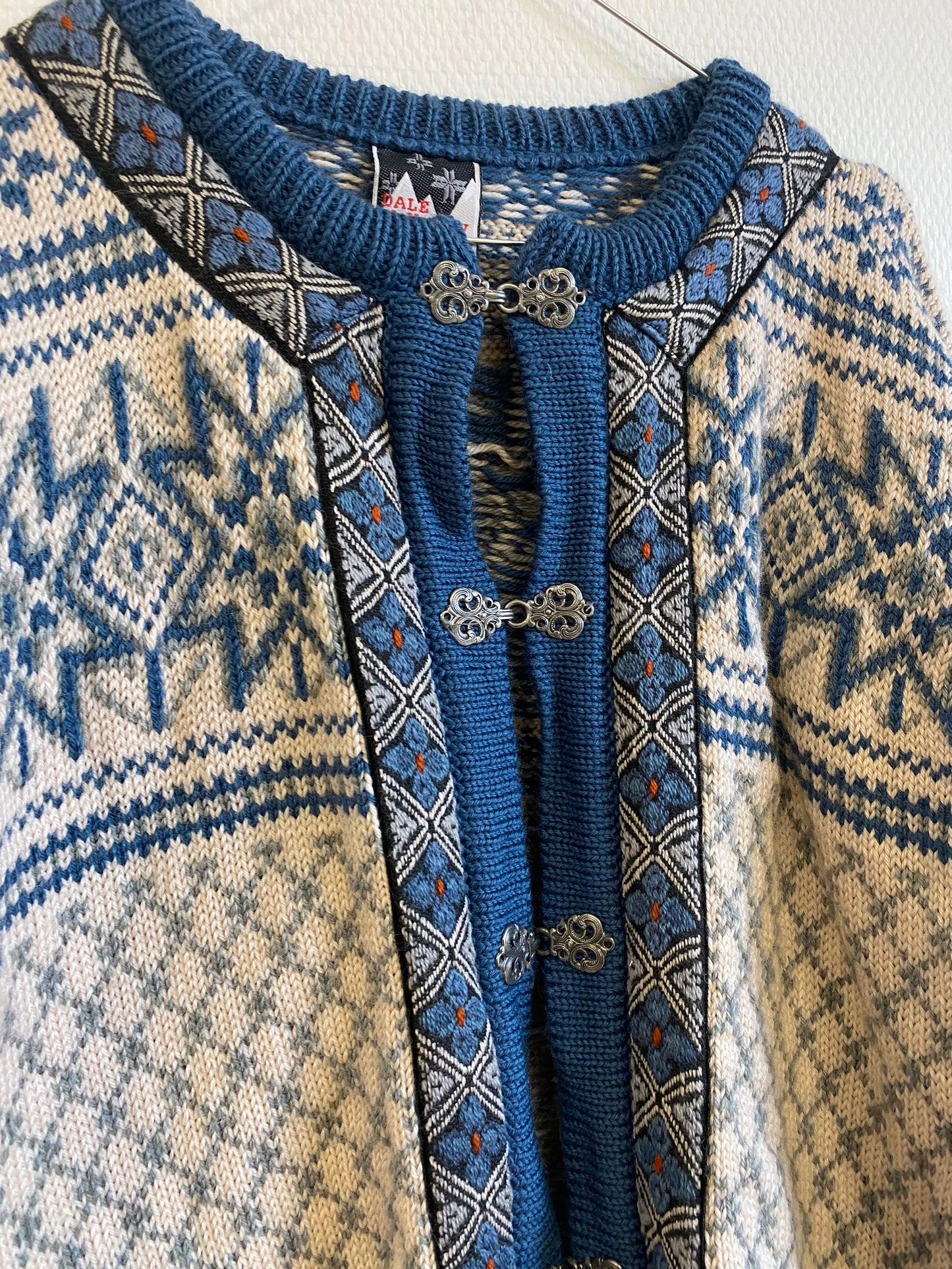 Cardigan norvégien Dale of Norway