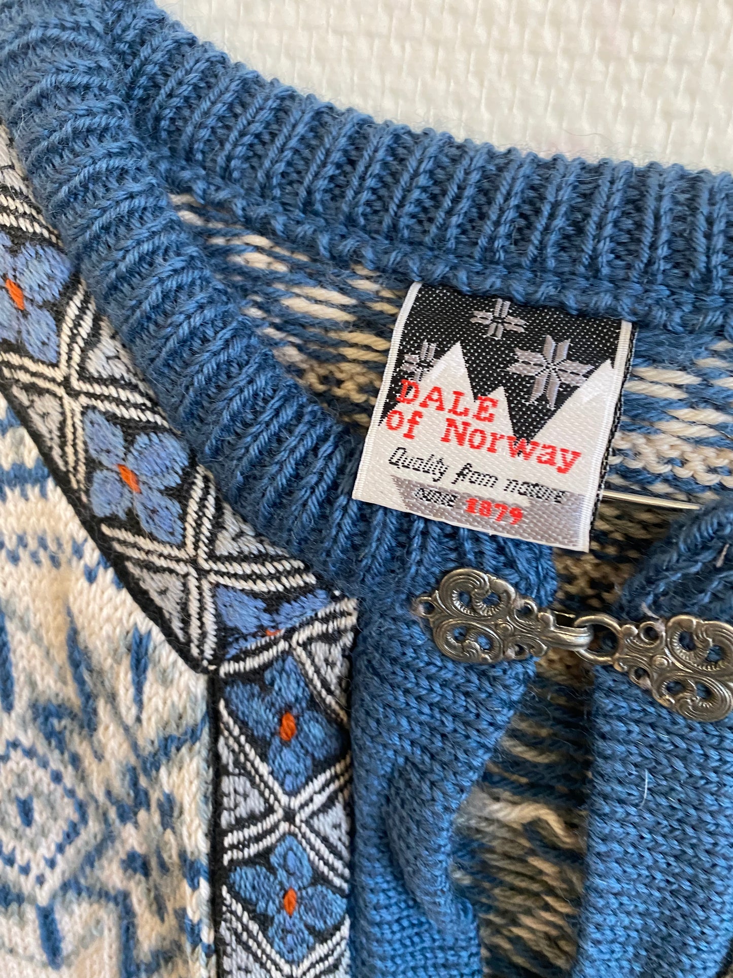 Cardigan norvégien Dale of Norway