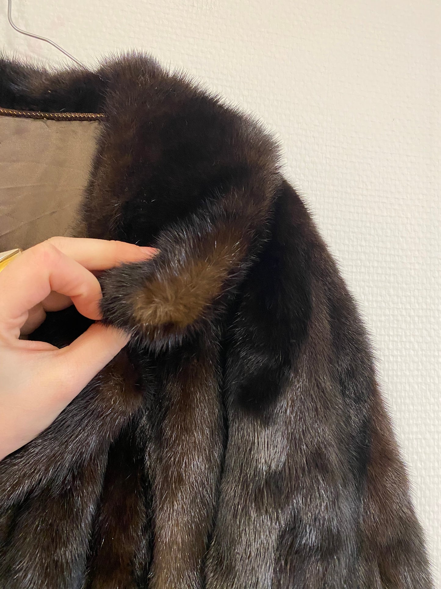 Manteau en fourrure mi long