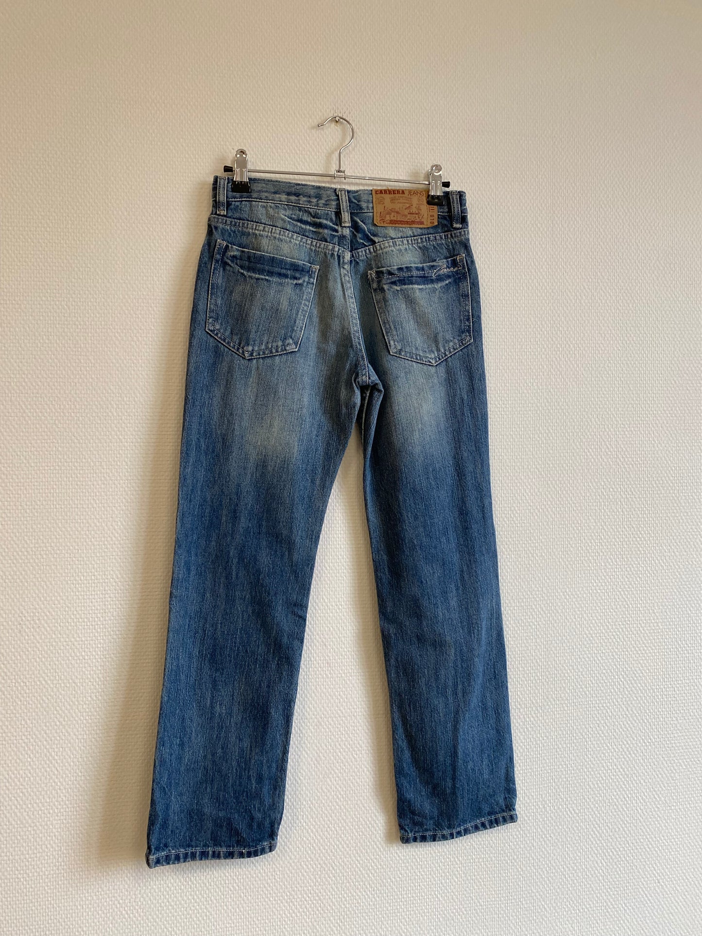 Jean Carrera 700
