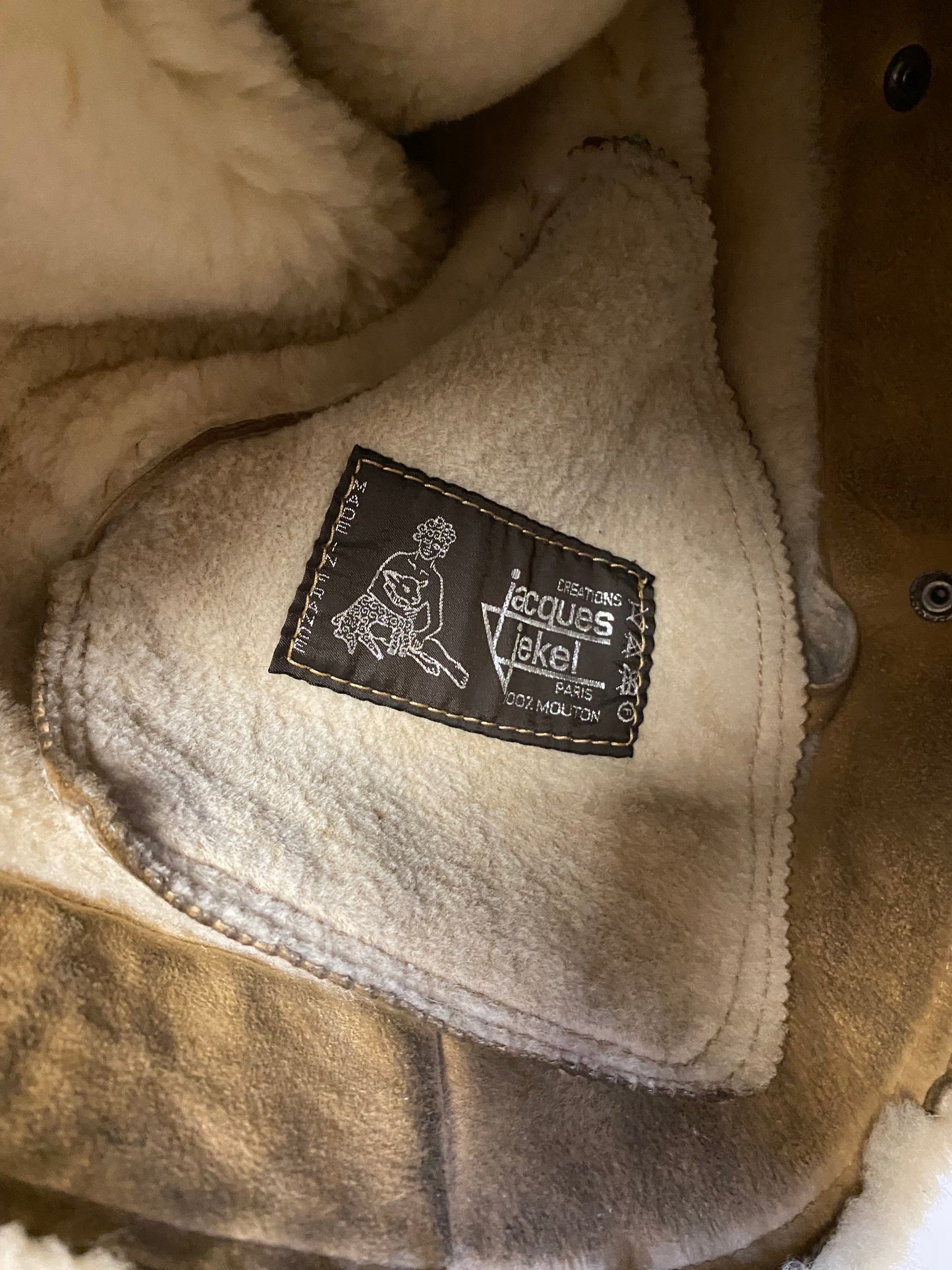 Manteau en peau lainée