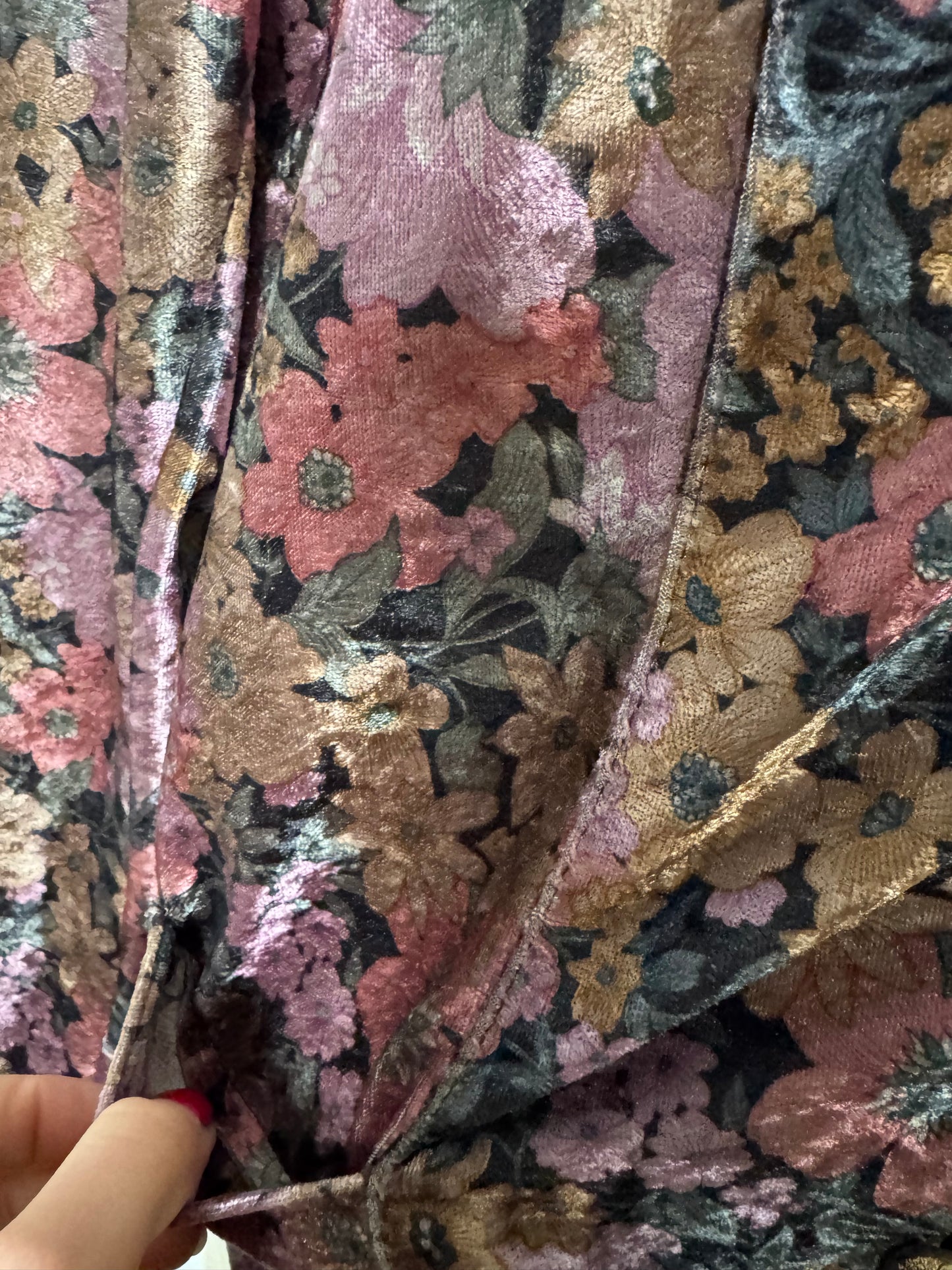 Veste à fleurs en velours