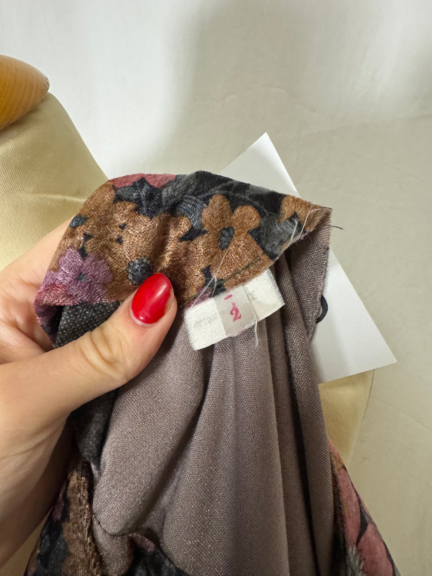 Veste à fleurs en velours