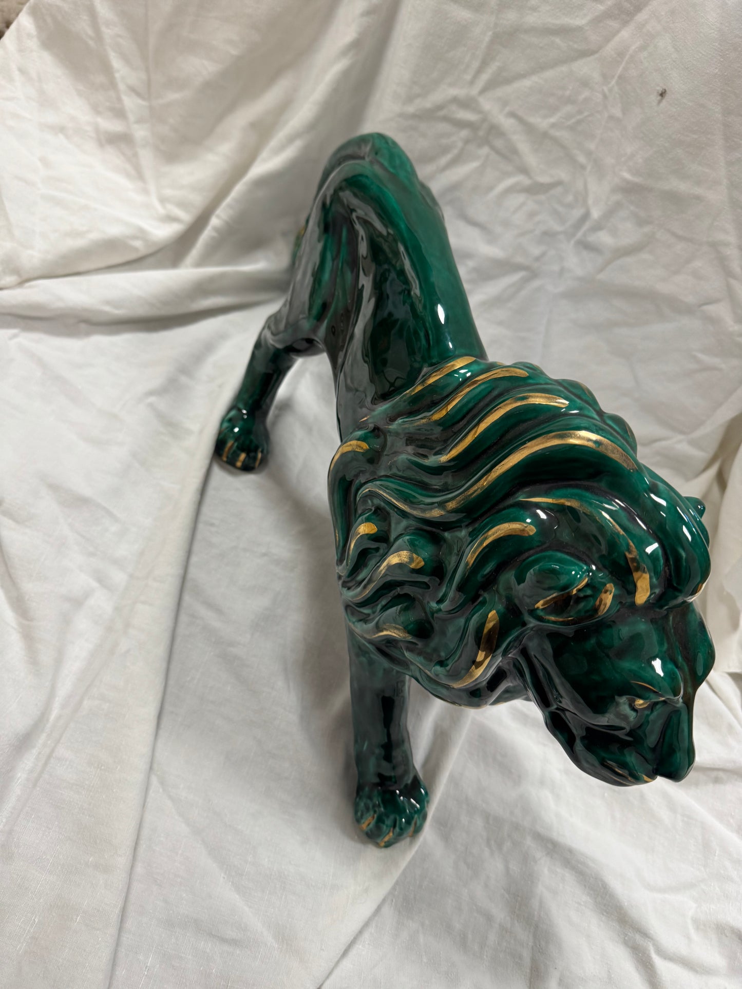 Lion en céramique